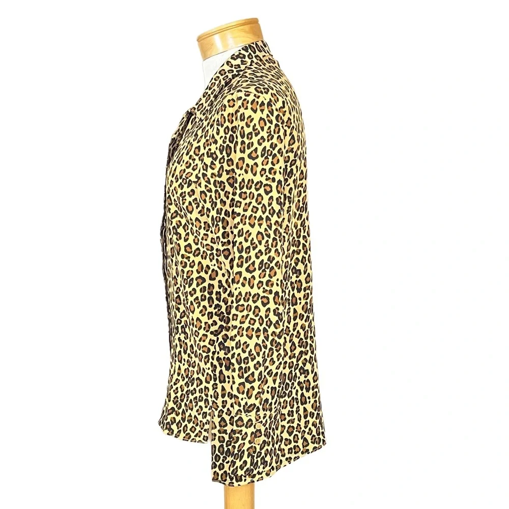 Tyler boe  Women’s Silk Leopard Print Blouse With Hidden Button Placket Small - Picture 6 of 13